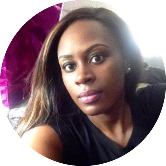 Meet your Posher, Antonia - Picture 1 of 1